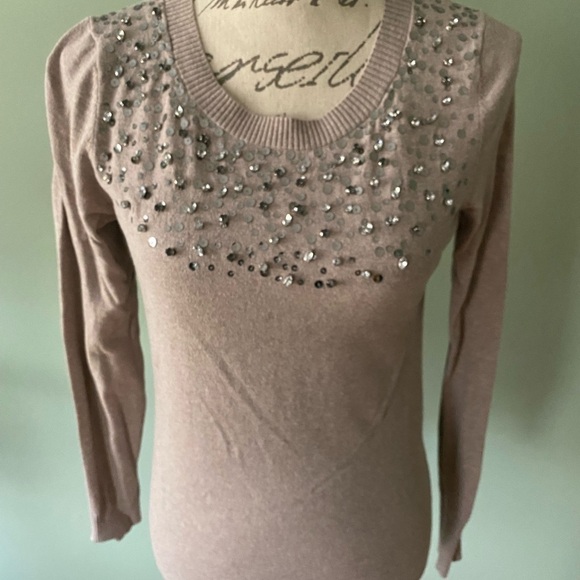 Women’s Express Embellished Detail Scoop-neck Sweater Size Small - Picture 1 of 6